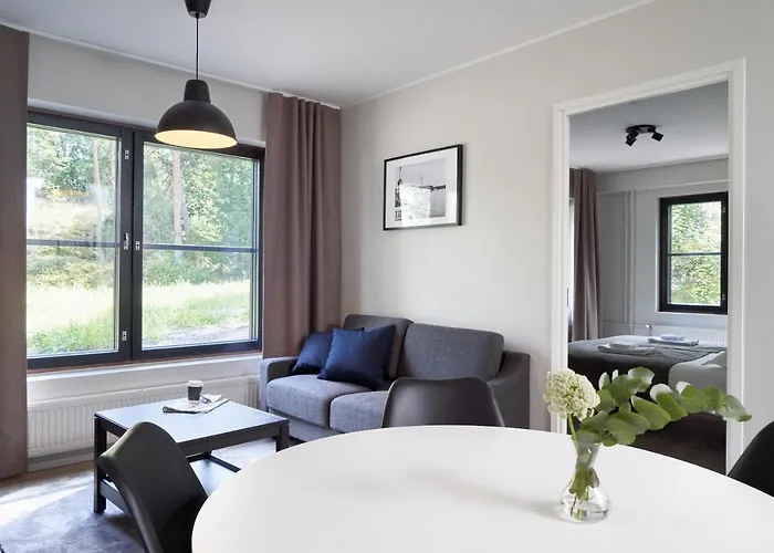 Naantali City Apartments فندق